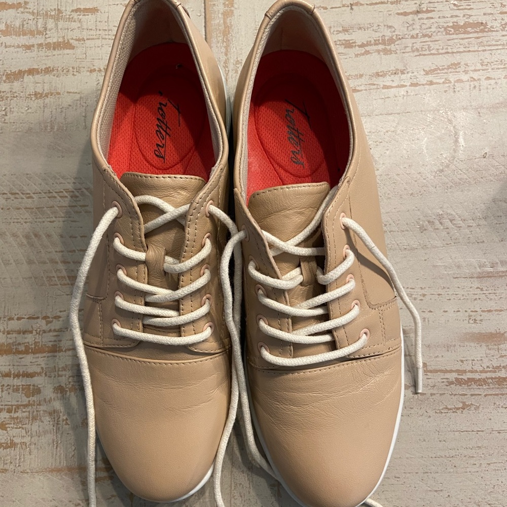 Trotters shoes